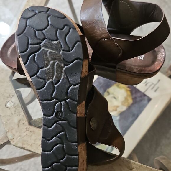 Pierre Dumas Brown Chantal 4 Wedge Open Toe Sandals Size 9 - Picture 7 of 8